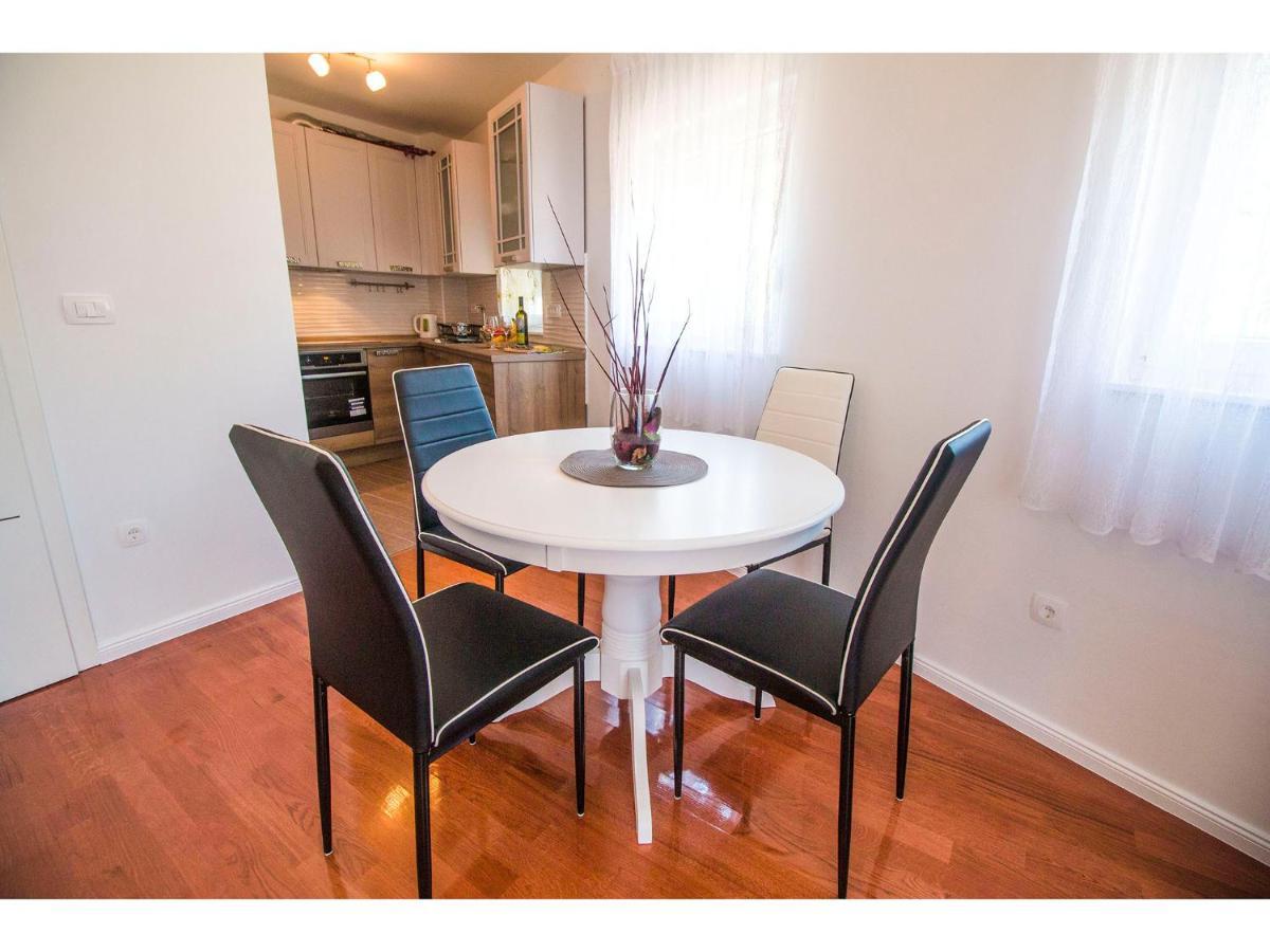 Apartament Olive Tree Podstrana Zewnętrze zdjęcie